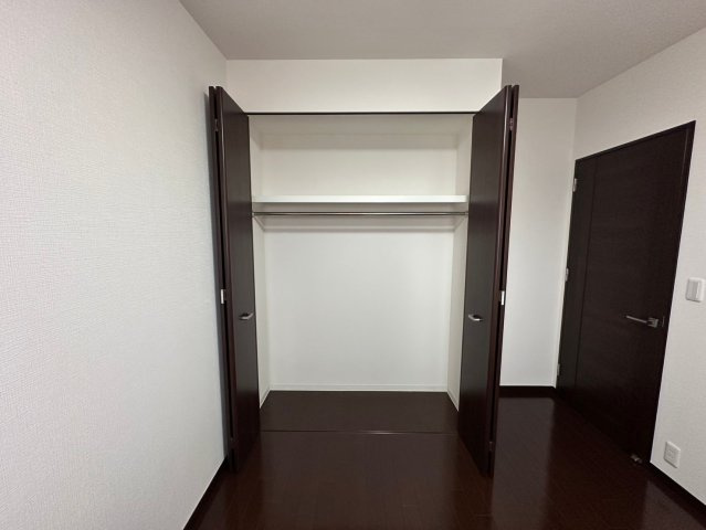 パルシオ本山鹿子町の収納|全居室収納があるので、お部屋もスッキリしてお掃除もしやすいですよ♪