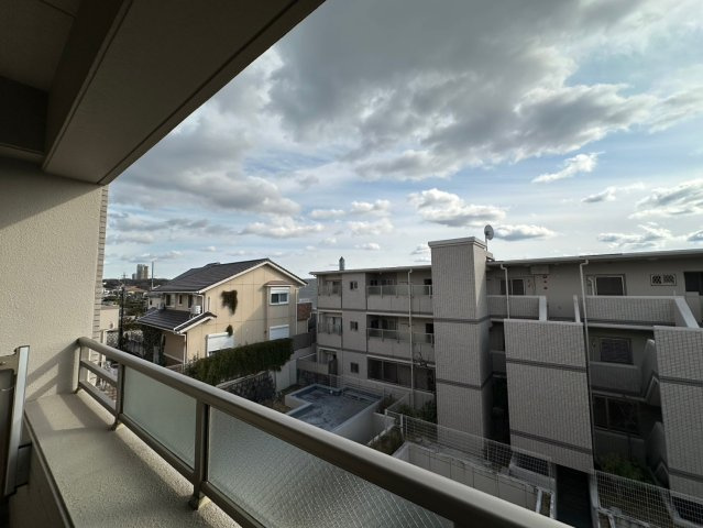 パルシオ本山鹿子町の展望|バルコニーからの眺望です。