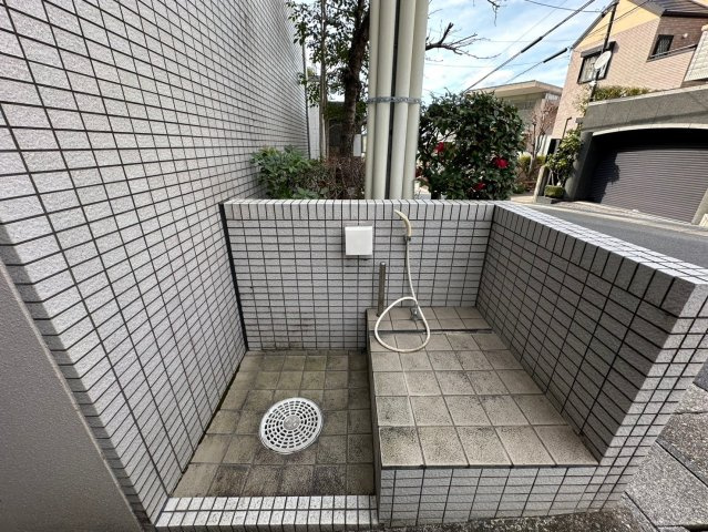 パルシオ本山鹿子町の設備|ペット専用の足洗い場♪