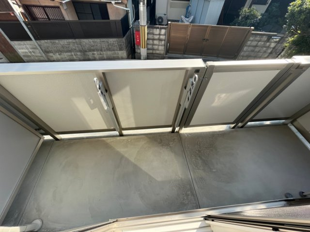 LAUREUS　KUGAのバルコニー