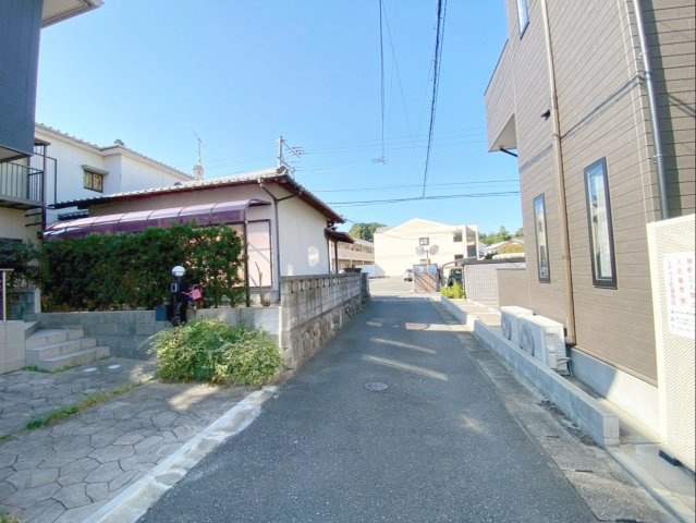 糟屋郡志免町王子１丁目　土地の前面道路含む現地写真|北側の前面道路含む現地写真