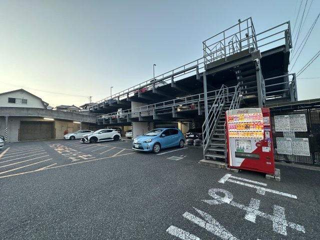 センテナリオホソヤの駐車場