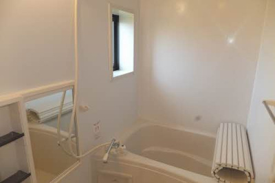 【内装】 | メゾン・ド・セリーヌⅡ | 明るい色調の室内です