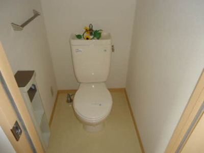 【トイレ】 | メゾン・ド・セリーヌⅡ | シンプルで使いやすいトイレです