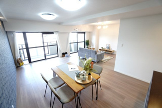 【居間・リビング】 | 【上級グレードリノベ】サーパス矢口駅前