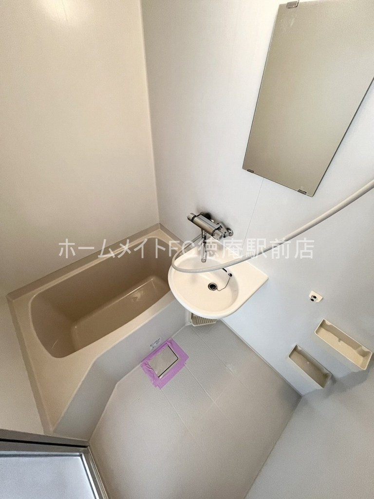 東大阪市稲田本町３丁目のハイツの浴室