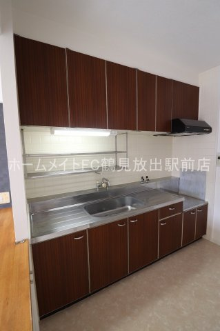 大阪市城東区諏訪３丁目の賃貸マンションのキッチン