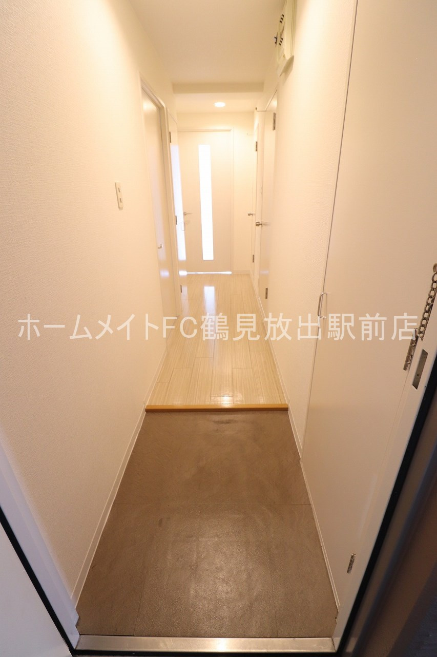 大阪市城東区諏訪３丁目の賃貸マンションの玄関