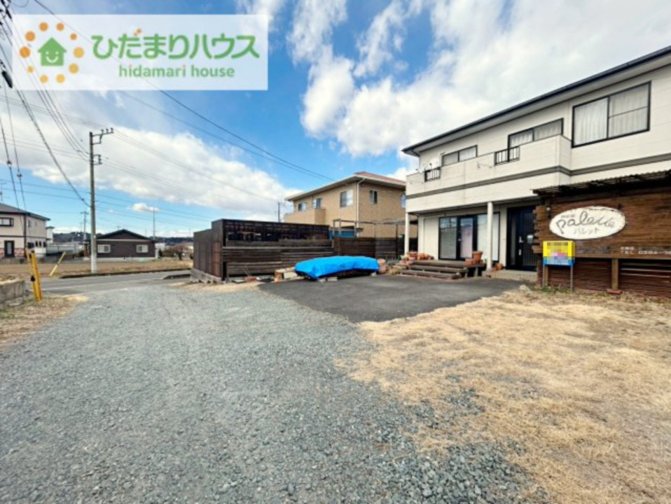 常陸太田市大里町　中古戸建の駐車場|駐車場並列3台可能！