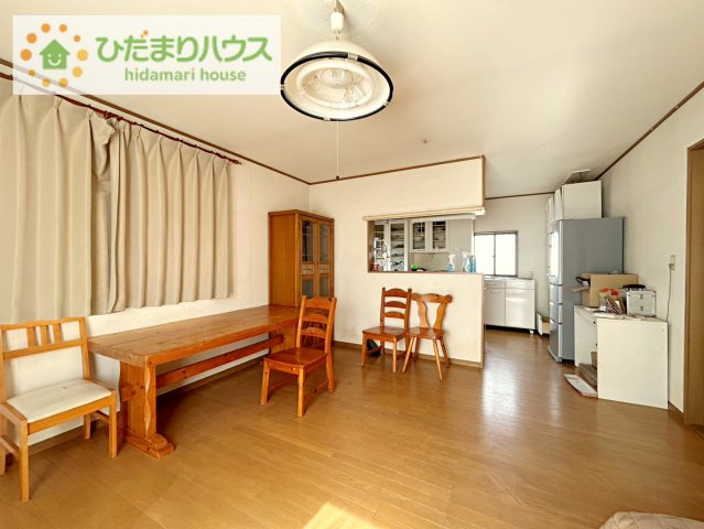 常陸太田市大里町　中古戸建の居間・リビング|２階のリビングになります♪