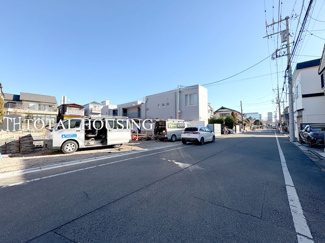【前面道路含む現地写真】