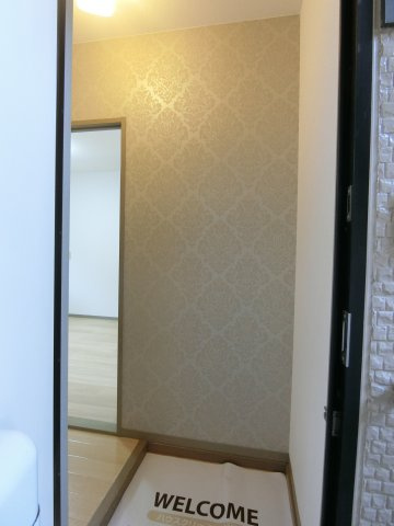 ラルカンシェルB棟の玄関