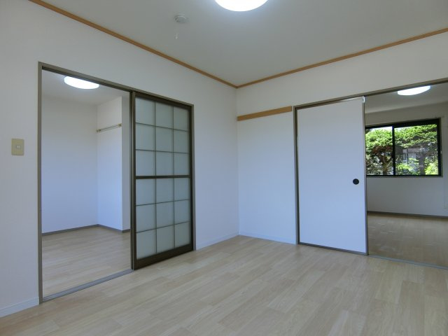 ラルカンシェルB棟の洋室