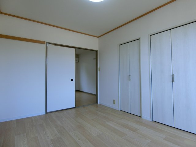 ラルカンシェルB棟の洋室