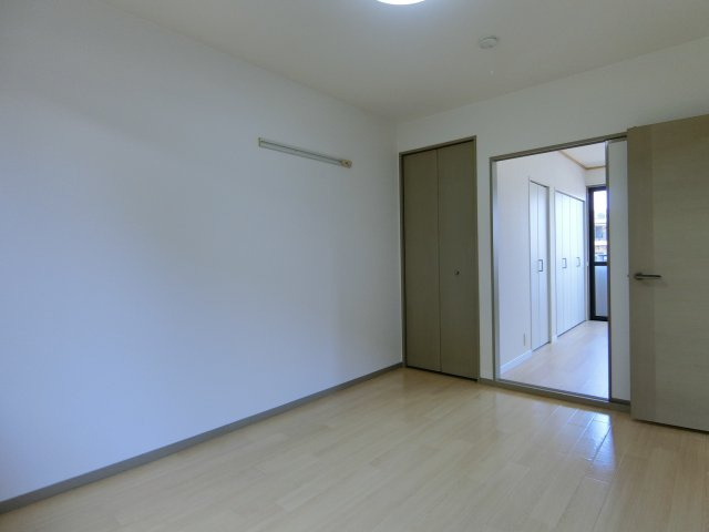 ラルカンシェルB棟の洋室