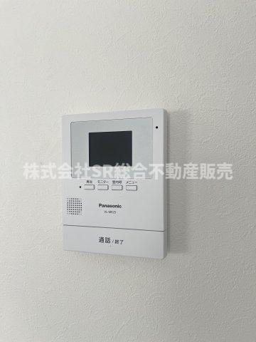 西岩田4丁目中古戸建の防犯設備|TVモニターホン付き
弊社は再生住宅はもちろん、中古戸建のご紹介、その後のリフォームのご提案、
賃貸物件のご紹介、すべてご対応可能です。
お客様にあったプランをご提案致します
まずはお問合せ下さいませ