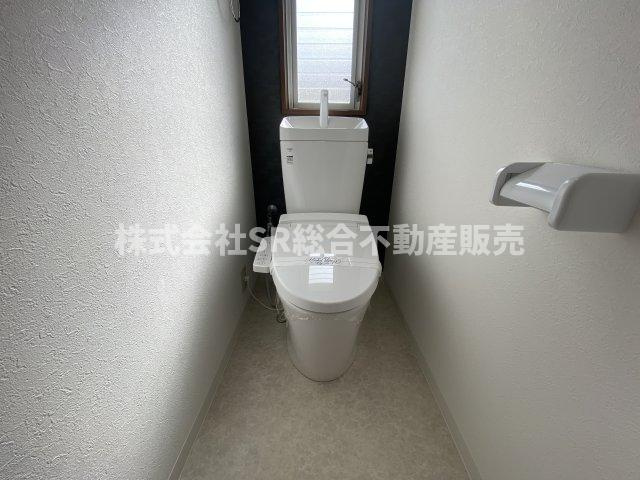西岩田4丁目中古戸建のトイレ|トイレも気になるポイント
1.2階にございます