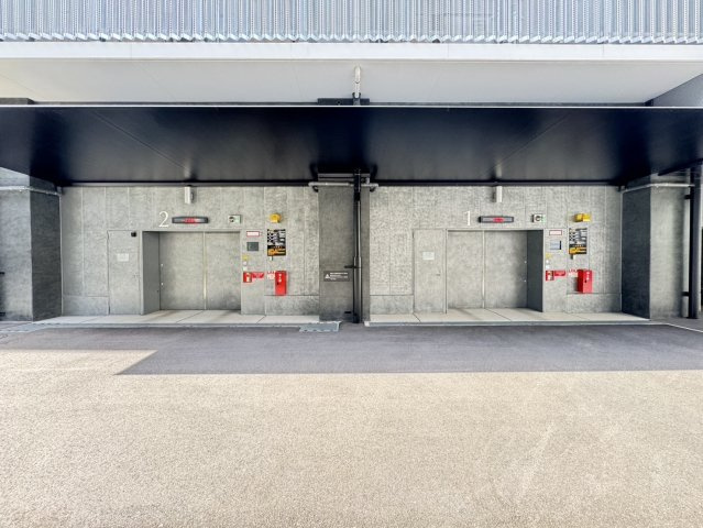 ベイシティタワーズ神戸WESTの駐車場