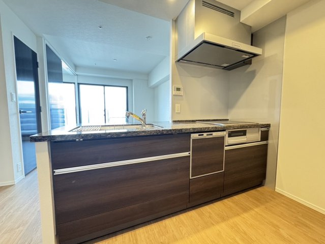 ベイシティタワーズ神戸WESTのキッチン|対面式キッチンです！