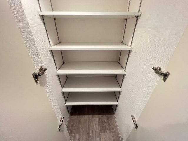 シャテーニュ上本町の収納