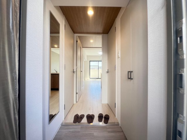シャテーニュ上本町の玄関