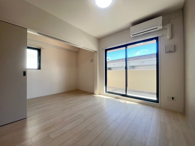 シャテーニュ上本町の居間・リビング