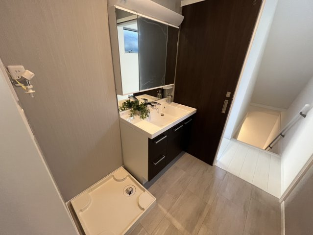 大橋町中古戸建の脱衣所|脱衣所です