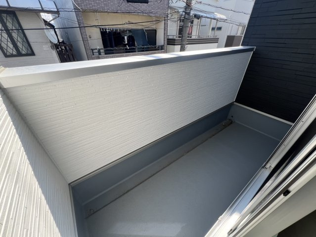 大橋町中古戸建のバルコニー|2階の陽当たり良好なバルコニーです