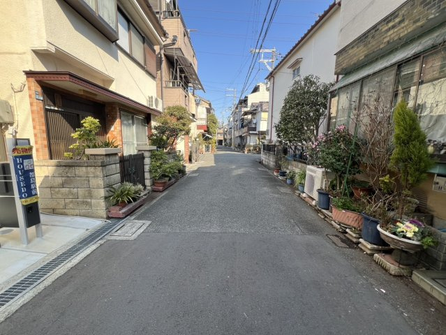 大橋町中古戸建の前面道路含む現地写真|前面道路含む現地写真です