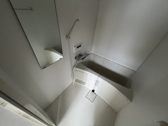 岡山5丁目中古戸建の浴室|落ち着いた空間のお風呂です