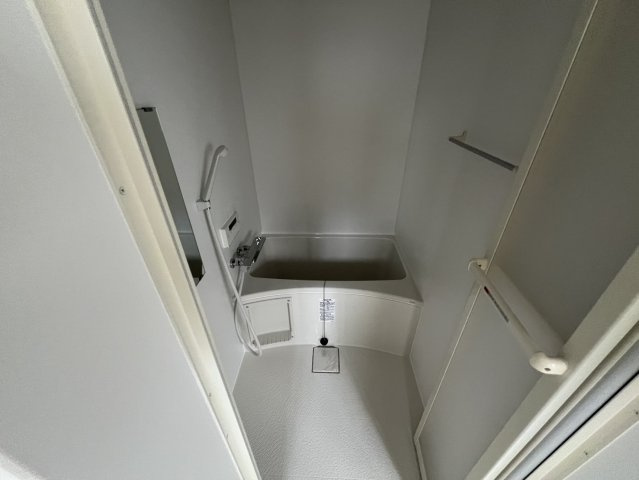 岡山5丁目中古戸建の浴室|日々の暮らしに欠かせないお風呂です