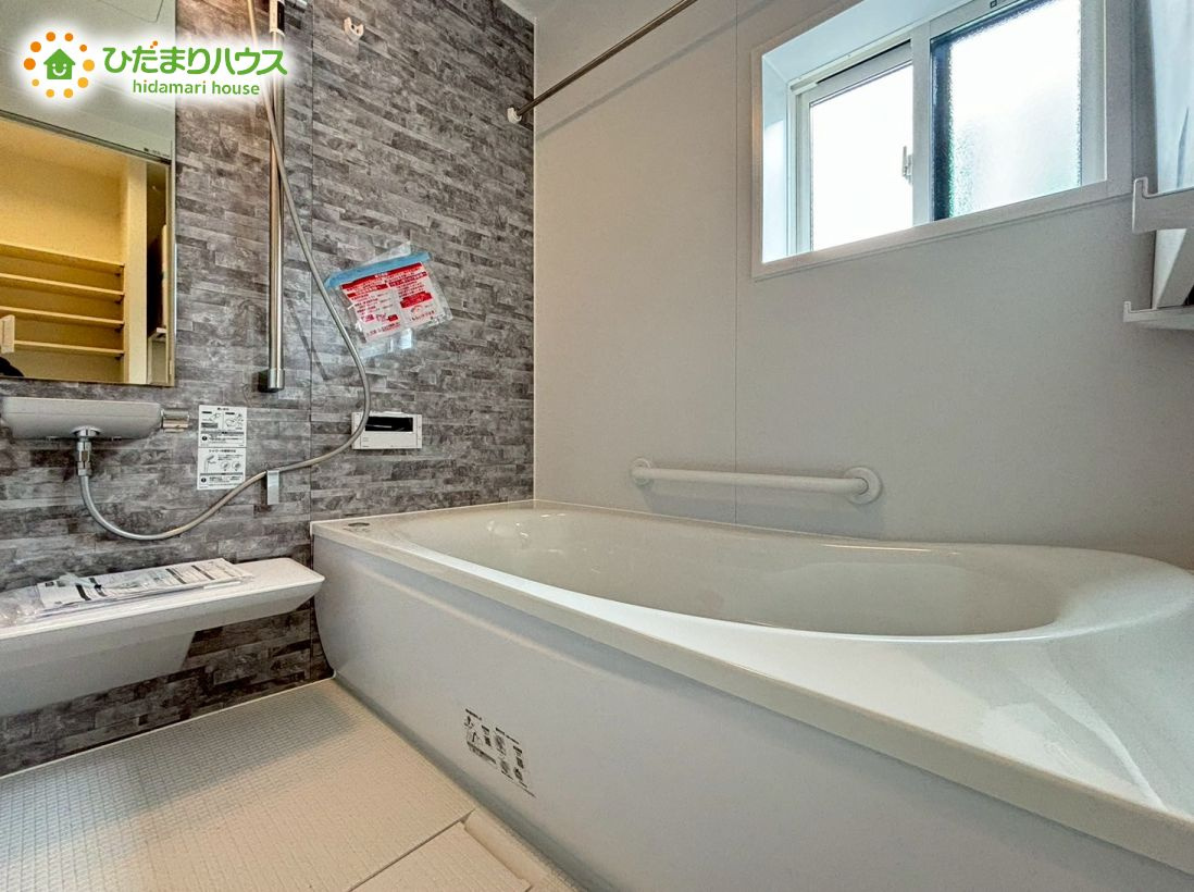 熊谷市久保島　第2期　新築戸建　ワイウッドコート　　01の浴室|"今日も１日お疲れでした。
広いお風呂で疲れを癒してください、、、♡"							
