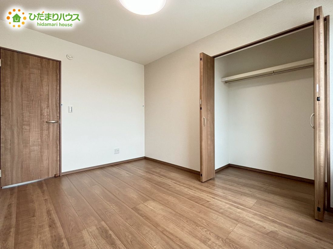 熊谷市久保島　第2期　新築戸建　ワイウッドコート　　01の収納|ウォークインクローゼットで収納上手になっちゃう!(^^)!					
