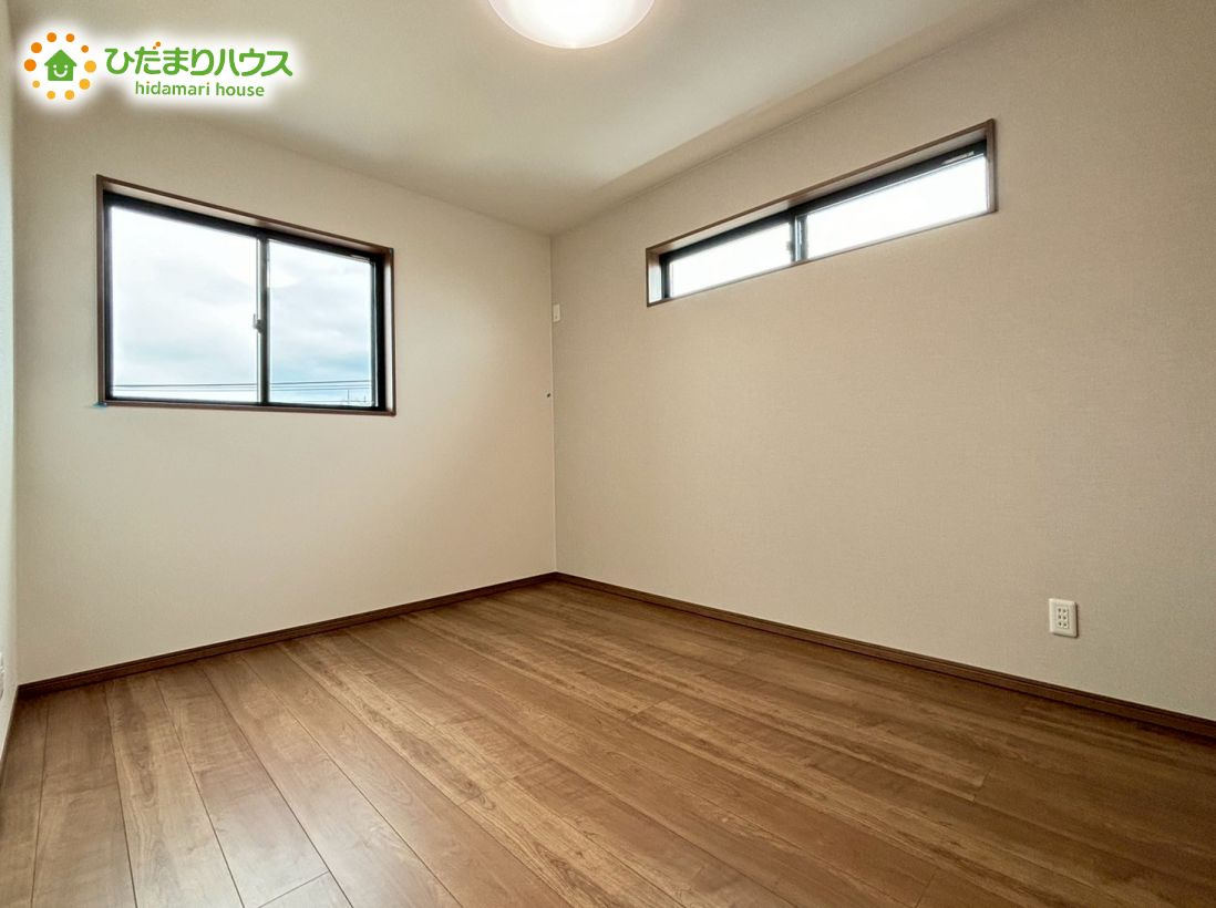 熊谷市久保島　第2期　新築戸建　ワイウッドコート　　01の子供部屋|6帖の洋室はお子様のお部屋にちょうどいい２面採光の明るいお部屋♪