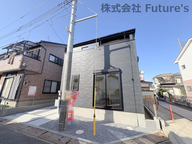 三郷市戸ケ崎2丁目　新築戸建　全1棟の外観|南西公道面に付き陽当り良好