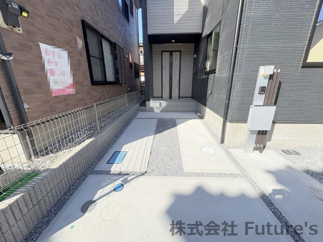 三郷市戸ケ崎2丁目　新築戸建　全1棟の駐車場|カースペース1台分付き