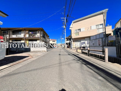 【前面道路含む現地写真】 | 府中市分梅町4丁目　新築戸建　全1棟