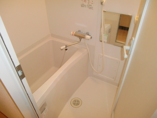 サンテラスエクセルガーデンの浴室