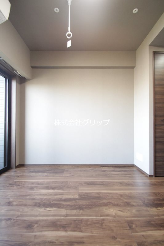 Le'a横濱大通り公園弐番館の洋室