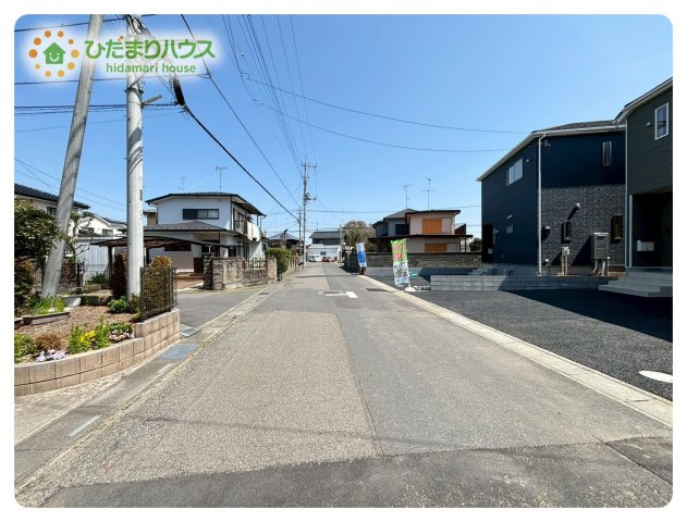 熊谷市久下　第12　クレイドルガーデン　02の前面道路含む現地写真