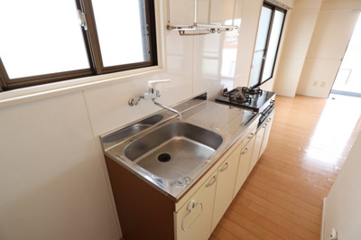 【キッチン】 | サザンコート枝松・