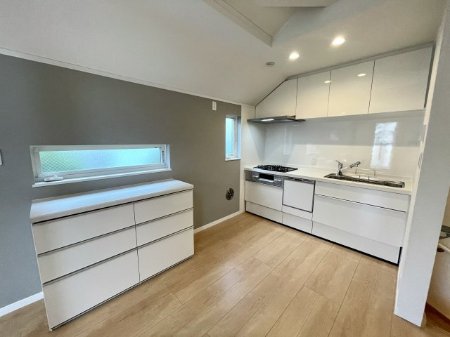 ＜LIBERi リーベリー＞練馬区春日町5丁目　子育て最適エリア　限定1棟のキッチン