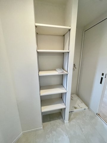 ＜LIBERi リーベリー＞練馬区春日町5丁目　子育て最適エリア　限定1棟の収納