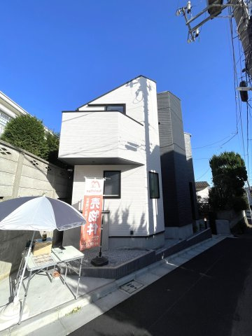 ＜LIBERi リーベリー＞練馬区春日町5丁目　子育て最適エリア　限定1棟の外観