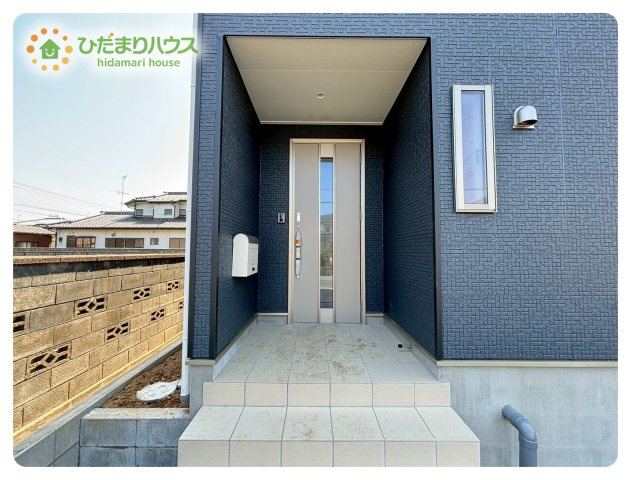 熊谷市久下　第12　クレイドルガーデン　03のエントランス