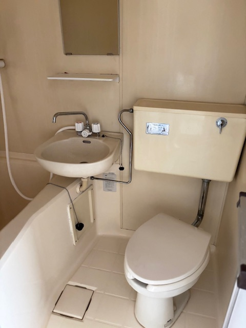 ホワイトテラス梅島の浴室