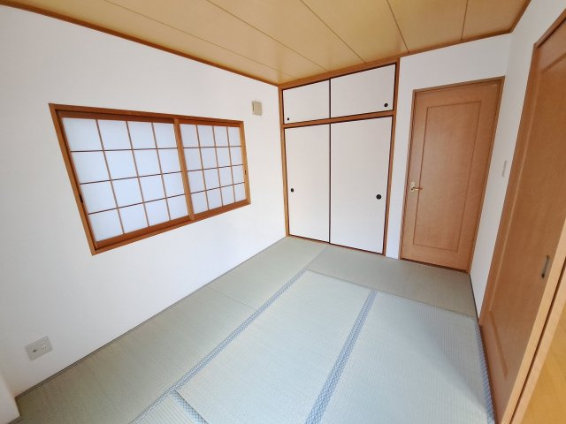 ローテローゼ久寿川の和室