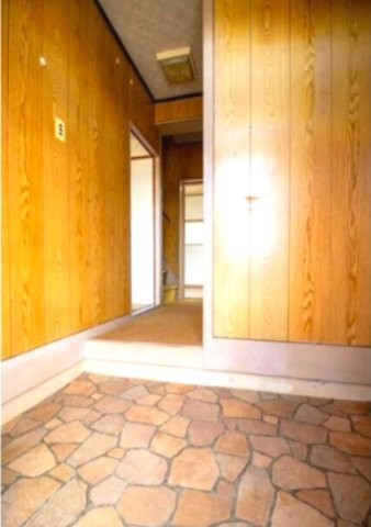 冬野テラスハウスの玄関