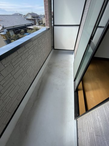 クィーンヒルズ立願寺参番館のバルコニー