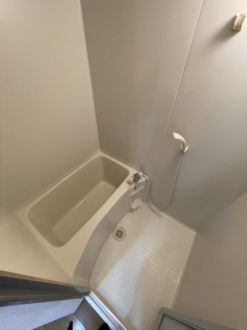 クィーンヒルズ立願寺参番館の浴室